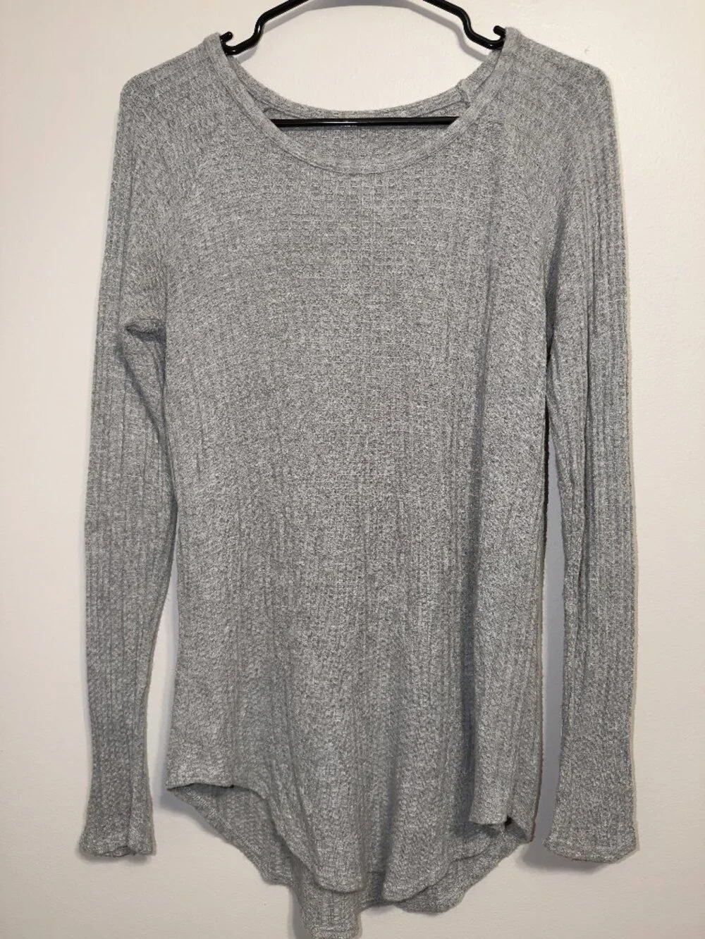 Chaser Gray Ribbed Long Sleeve Top Size S Scoop Neck Casual Basic Tee - Picture 2 of 7